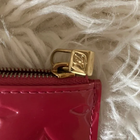 Louis Vuitton Vernis Key Cles Pouch - Picture 3 of 8